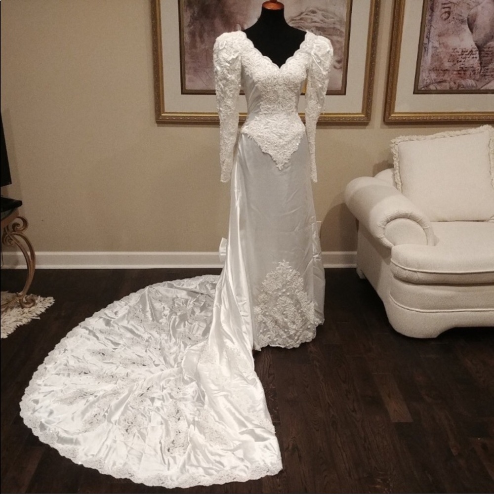 Vintage wedding gown